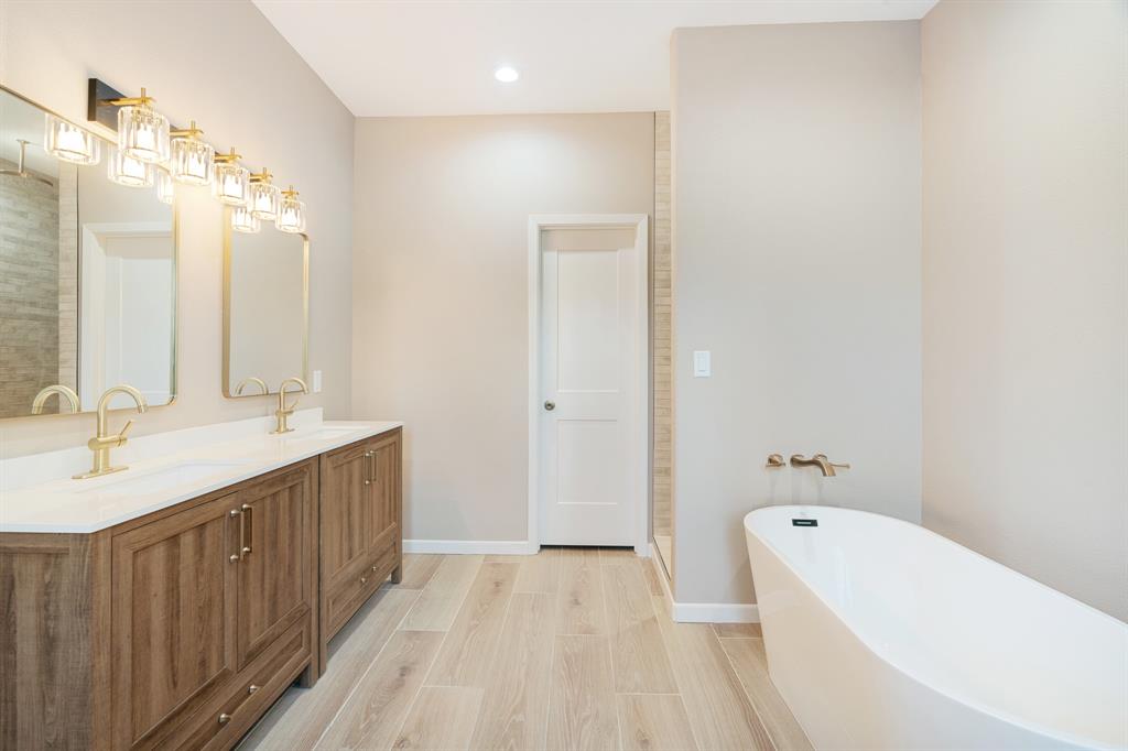 NAVAJO TRAIL ESTATES - Residential