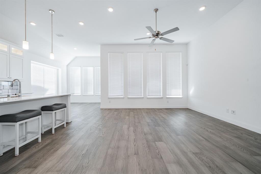 University Place Add Ph 5 - Residential Lease