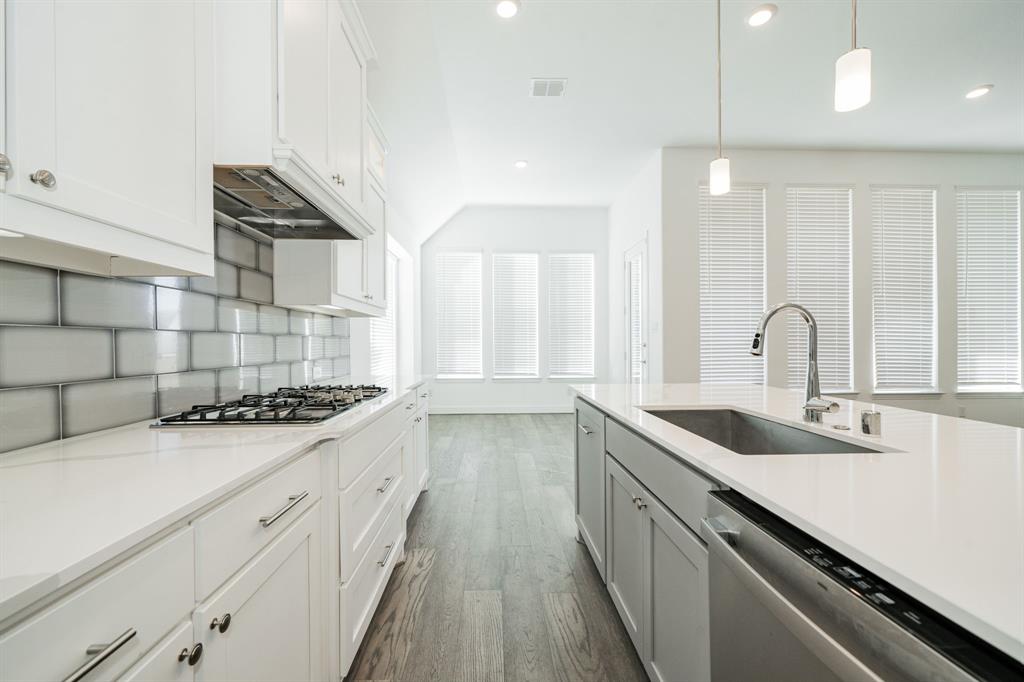 University Place Add Ph 5 - Residential Lease