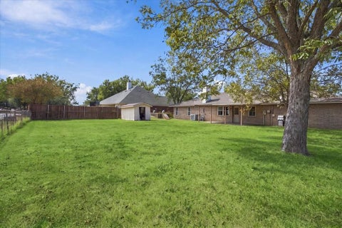 Tiny photo for 2108 N Village DR, Bonham, TX 75418 (MLS # 21396605)