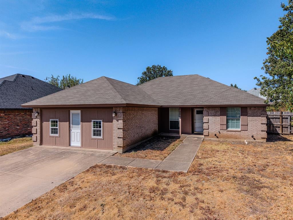 204 Troxell Boulevard