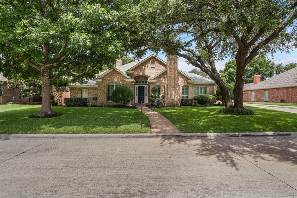 308 Southridge Lakes Parkway