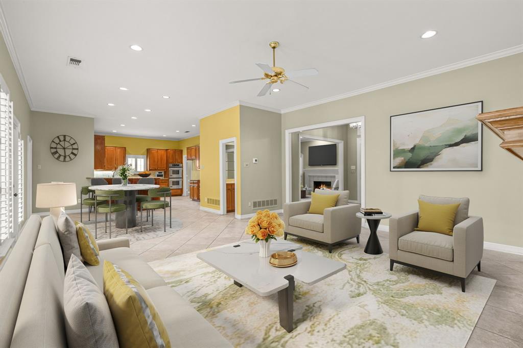 308 Southridge Lakes Parkway