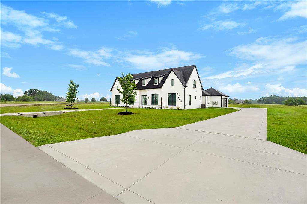 1240 Deerfield Drive