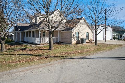 437 S 1st Street Krum TX 76249