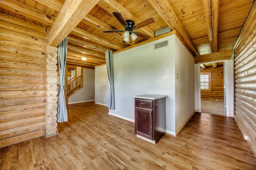 330 County Road 2904
