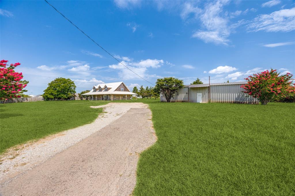 330 County Road 2904