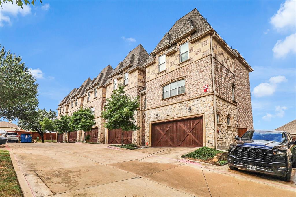 2700 Club Ridge Drive 22