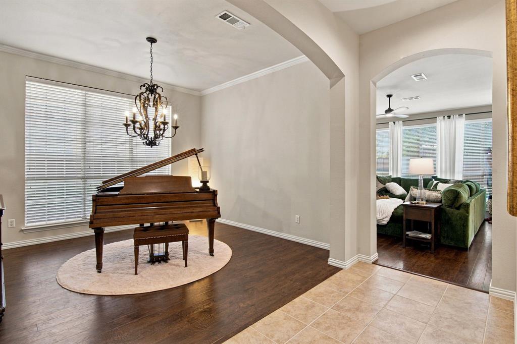 4805 Bob Wills Drive