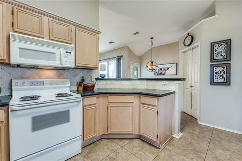 Tiny photo for 2728 Preston Creek, Mesquite, TX 75181 (MLS # 21100034)