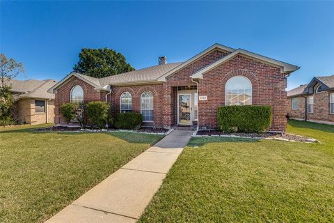 Tiny photo for 2728 Preston Creek, Mesquite, TX 75181 (MLS # 21100034)