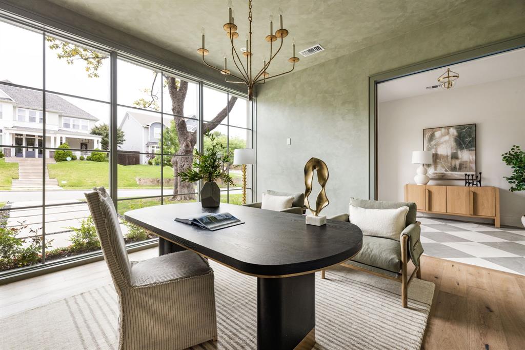 6954 La Vista Drive