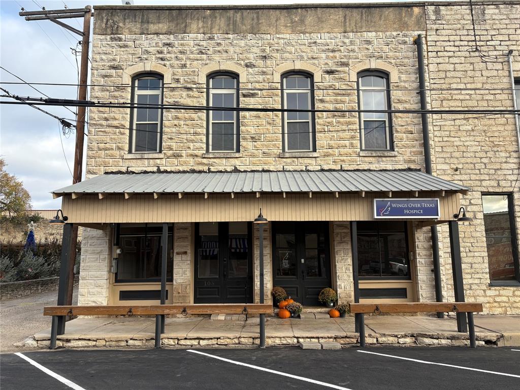 106 West first street