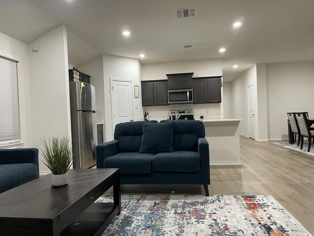 STUART RIDGE PHASE 2 - Residential Lease