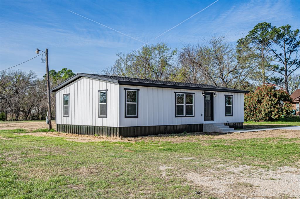 112 Private Road 1307