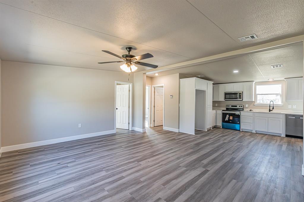 112 Private Road 1307