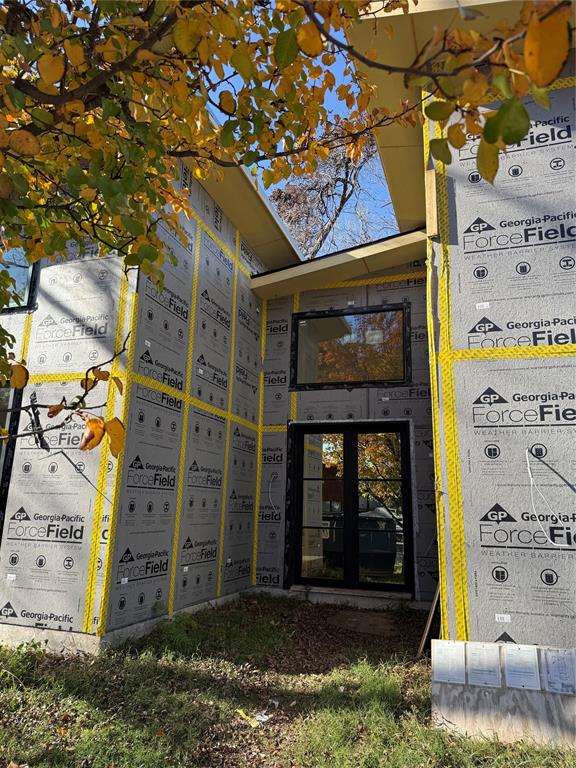 8911 Forest Hills Boulevard