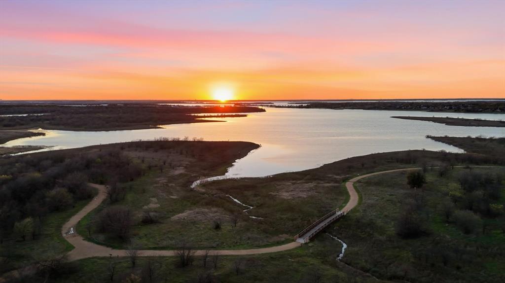 Westport Lakeview Villas - Residential