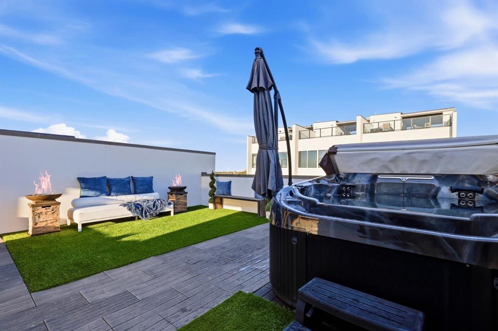 Westport Lakeview Villas - Residential