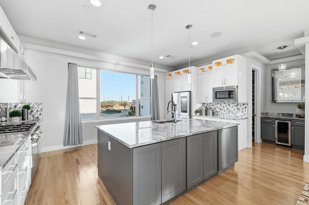 Westport Lakeview Villas - Residential