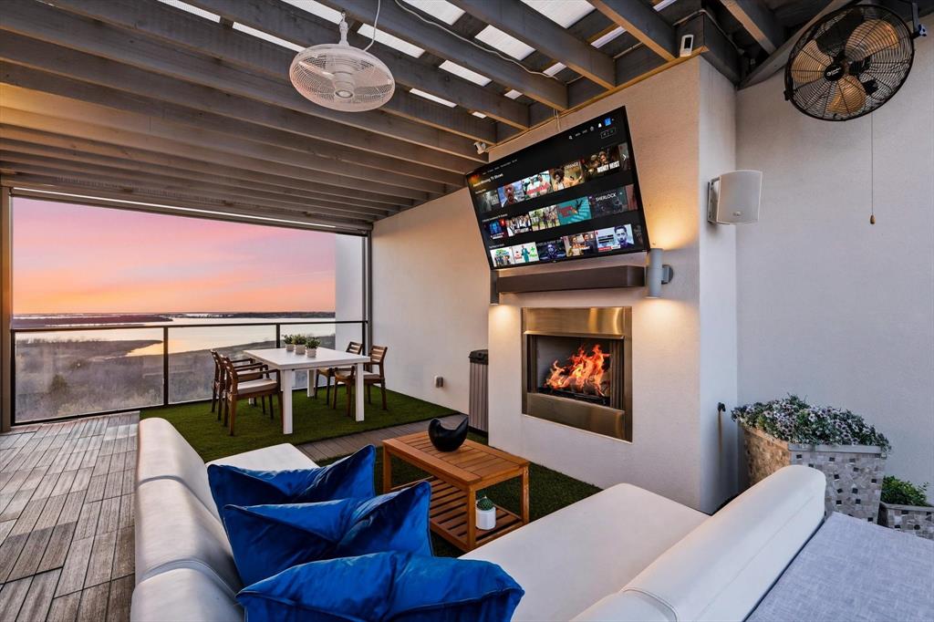 Westport Lakeview Villas - Residential