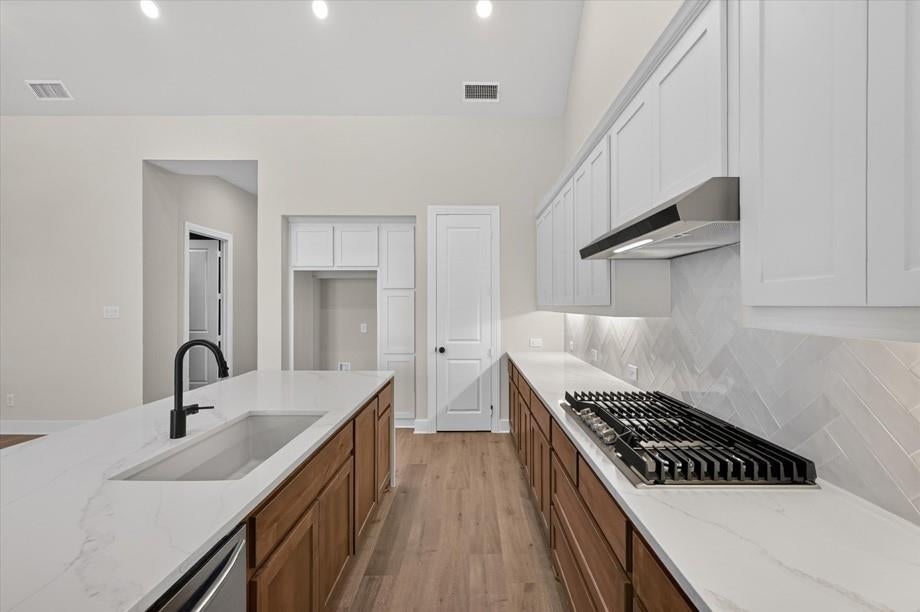 9011 Wildberry Road