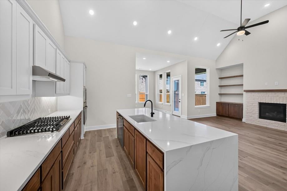 9011 Wildberry Road