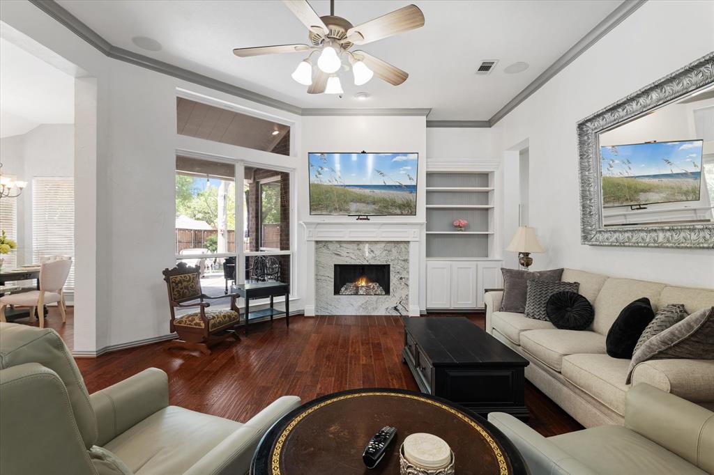 1305 San Mateo Drive