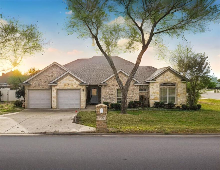 Nestled in a highly desirable gated community offering world-class amenities including an airport, club, golf course, tennis courts, stables, and more, this stunning one-story home is the perfect blend of comfort and luxury. Set on a spacious corner lot with beautiful curb appeal, the well maintained home features tall ceilings that enhance the open, feel throughout. A sparkling pool adds to the outdoor enjoyment, while a brand-new roof provides peace of mind for years to come. This property is an ideal retreat for those seeking both elegance and convenience in an exclusive, amenity-rich setting. Home also has a golf cart garage and cart is negotiable. Achosa Home Warranty coverage currently in place.