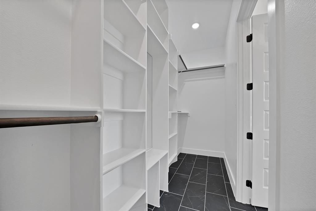 Mullins R L Sub - Residential