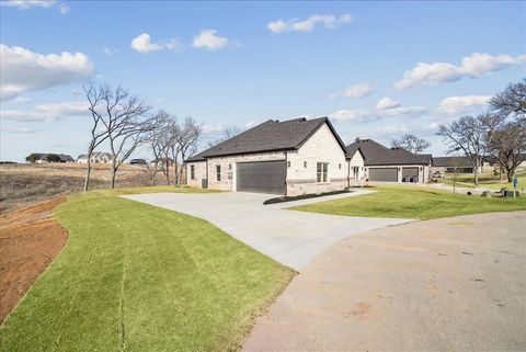 340 Slimp Bluff Azle TX 76020