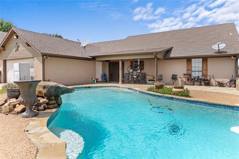 Photo of 163 County Road 3106, Campbell, TX 75422 (MLS # 21255819)