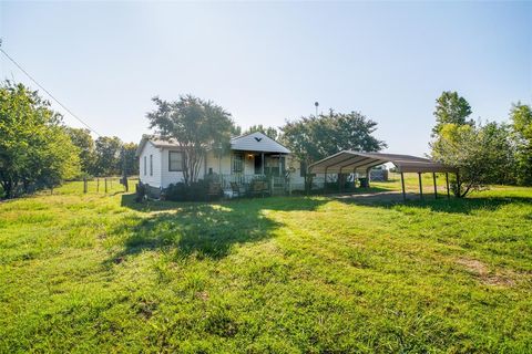 1106 N Fm 1138 Nevada TX 75173