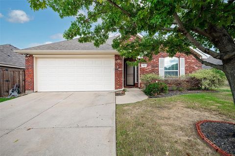 Photo of 409 Dempster Court, Oak Point, TX 75068 (MLS # 21169354)
