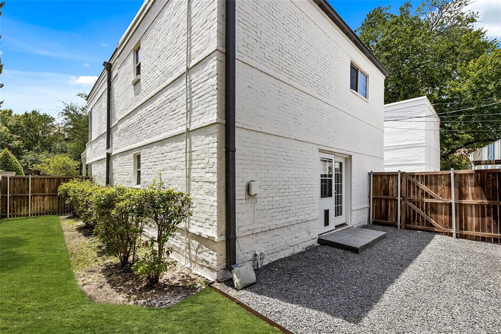 WEST PARK - Residential Lease