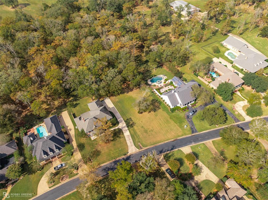 Victorian Pointe in Carriage Oaks - Land
