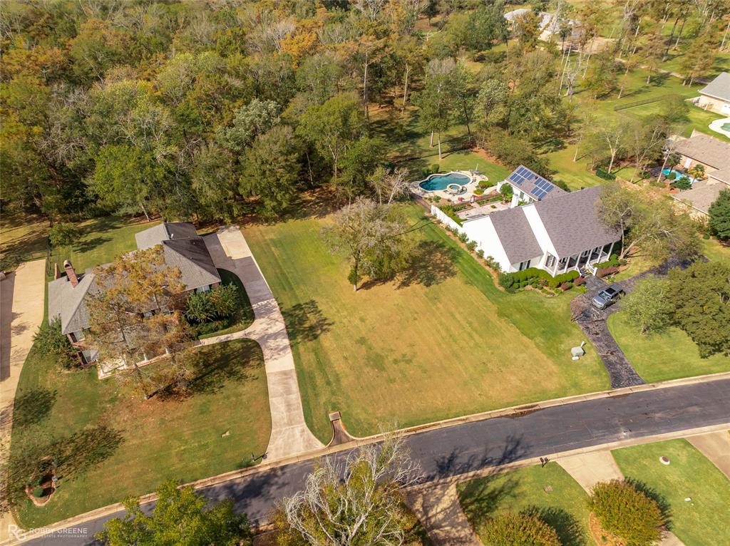 Victorian Pointe in Carriage Oaks - Land