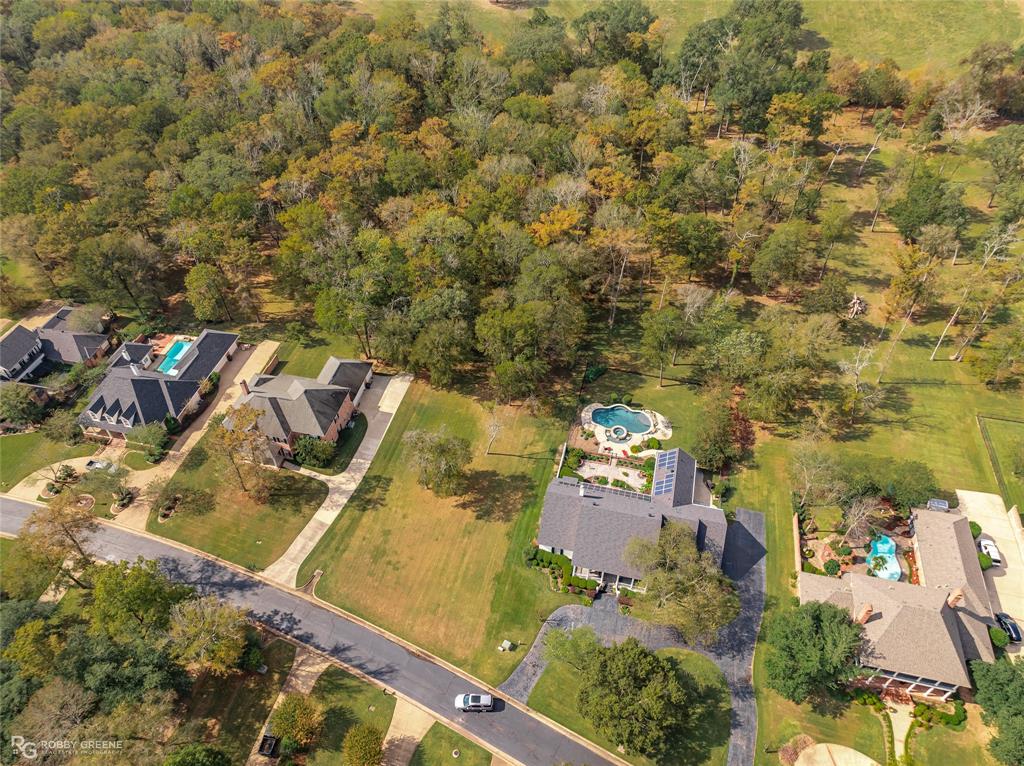 Victorian Pointe in Carriage Oaks - Land