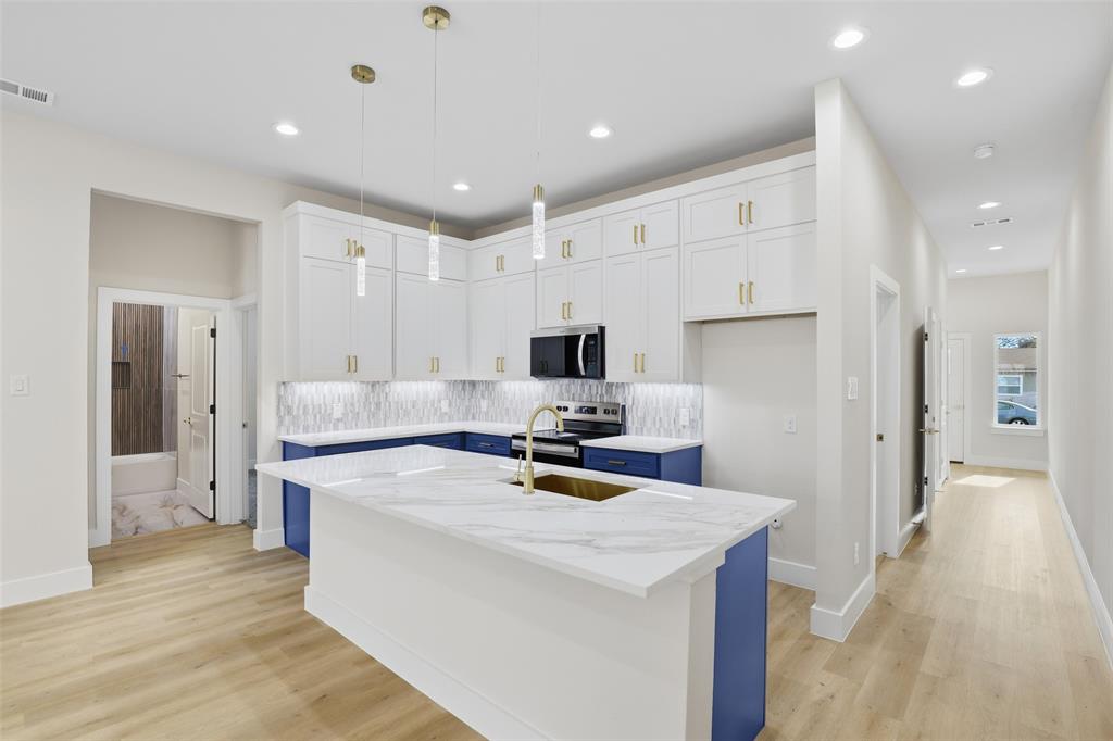 1833 Edna Street A-B