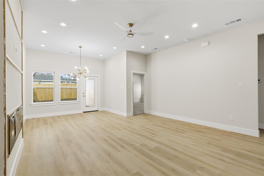 HIGHLAND PARK ADDITION-ARLINGTON - Residential Income