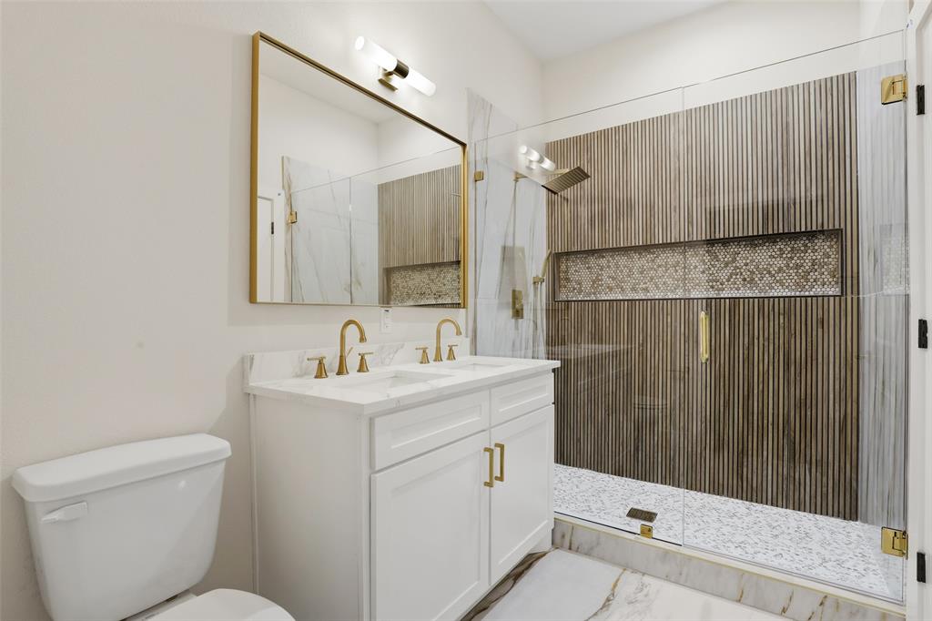 HIGHLAND PARK ADDITION-ARLINGTON - Residential Income