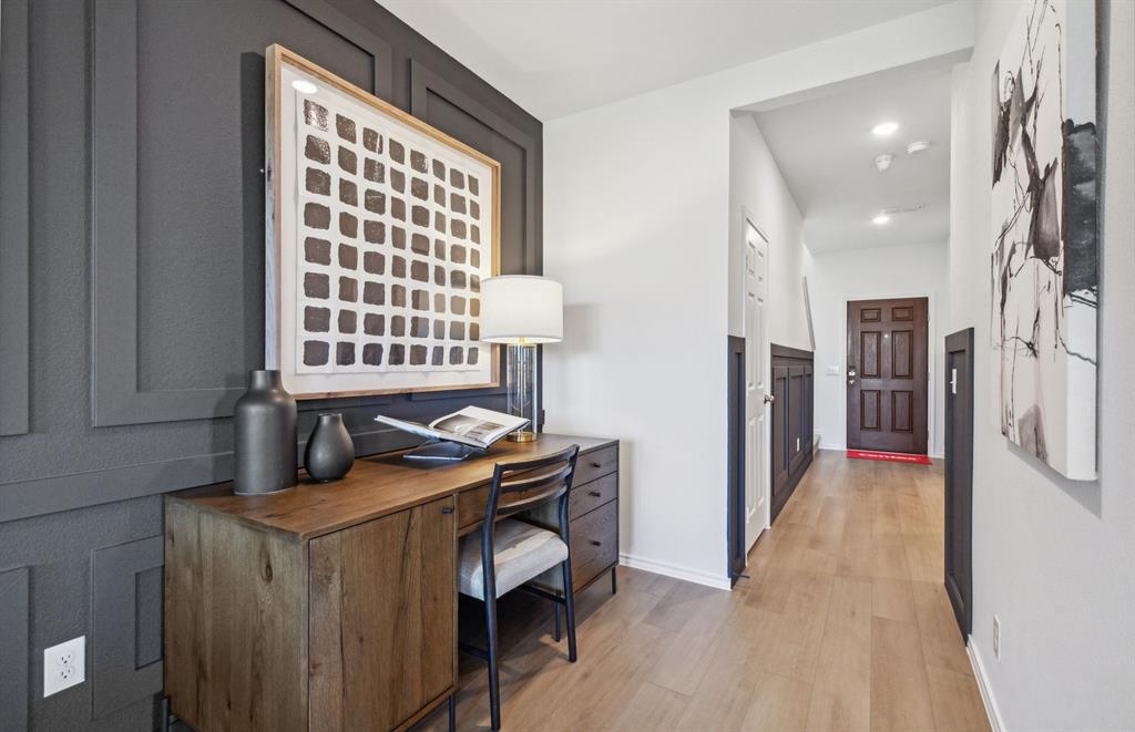 2302 Bay Laurel Lane