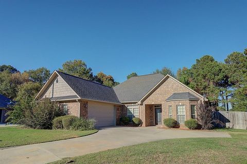 A home in Texarkana