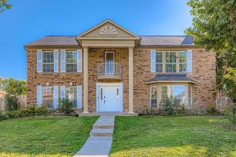 1102 Lexington Circle DeSoto TX 75115