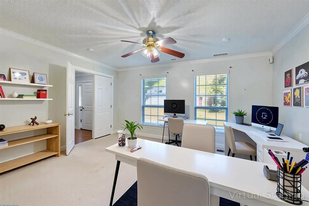 1102 Lexington Circle