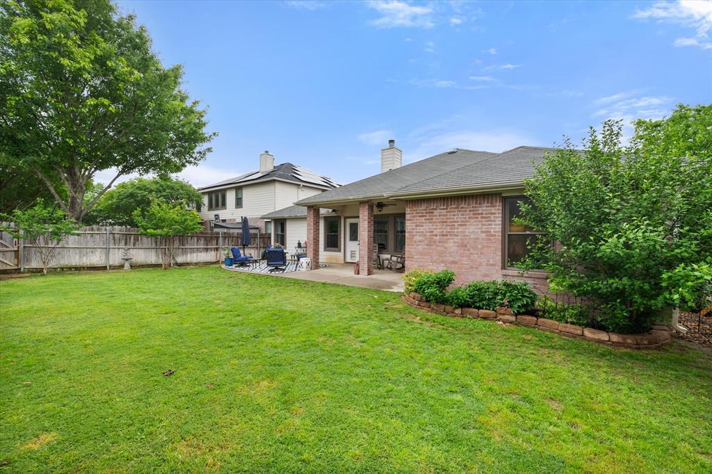 904 Lindstrom Drive