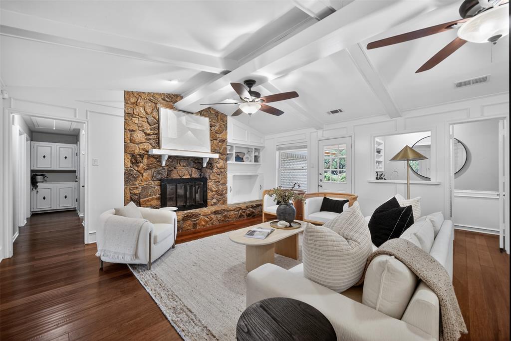 9660 Timberleaf Drive