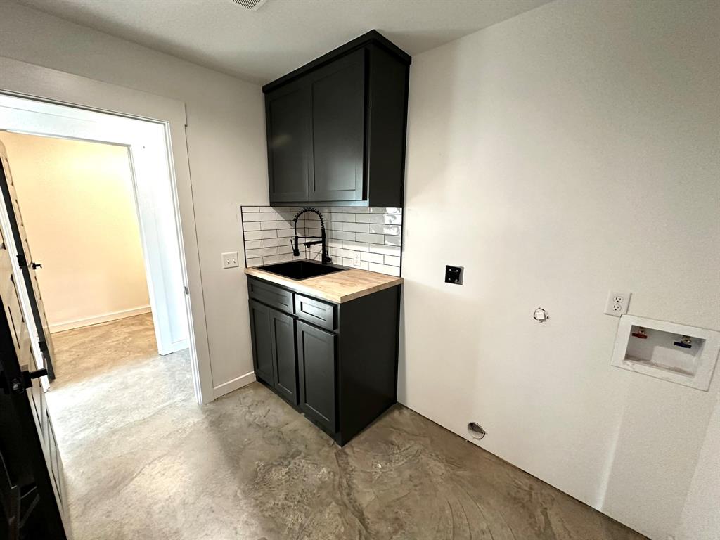 Sportsmans World 07 - Residential