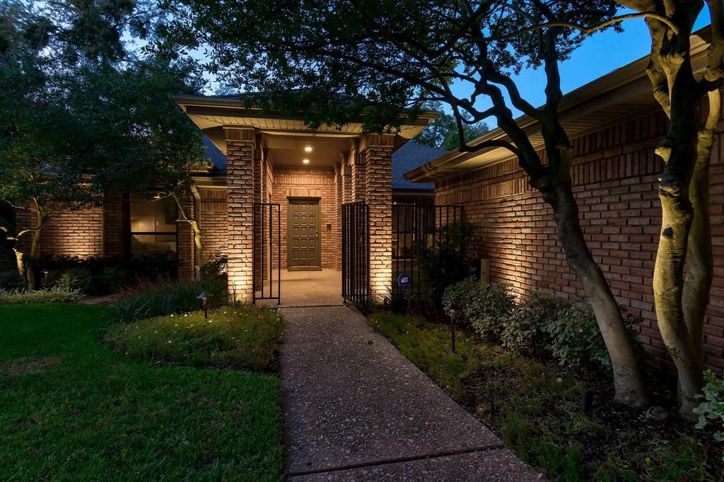 14913 Oaks North Drive