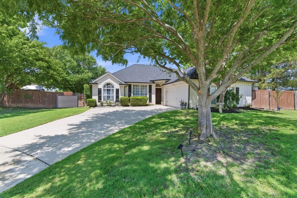 308 Aspen Court W